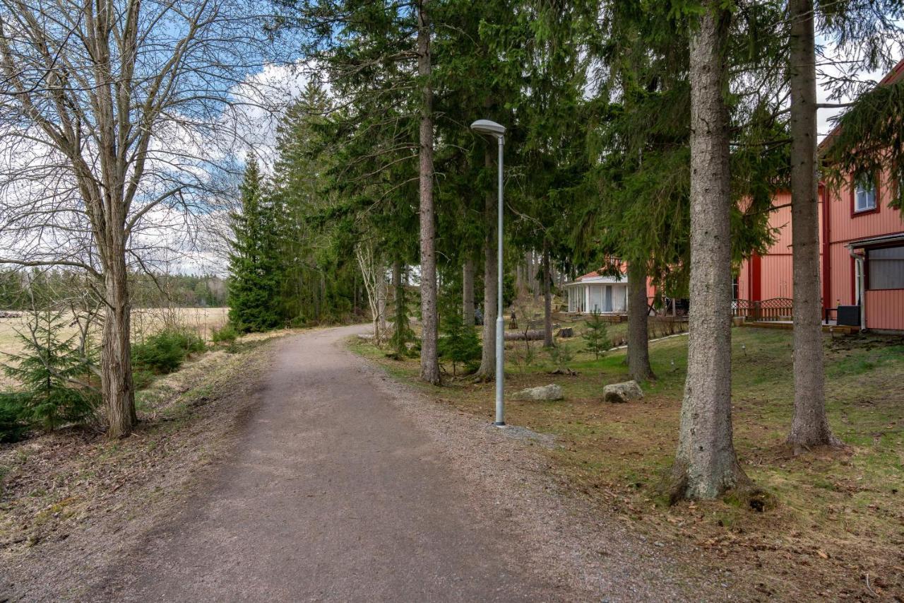 Uppsala Large Family Home Beside Forest Kültér fotó